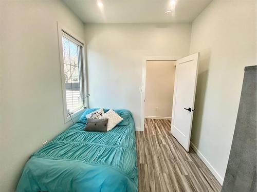 467 21 Street, Fort Macleod, AB - Indoor Photo Showing Bedroom