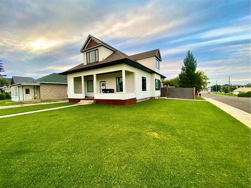 467 21 Street, Fort Macleod, AB - Outdoor