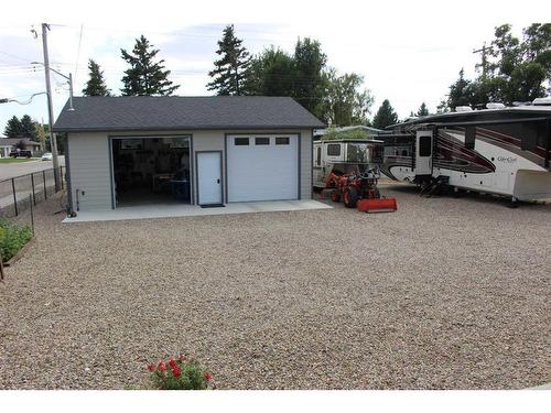 601 Rogers Avenue, Picture Butte, AB - Outdoor With Exterior