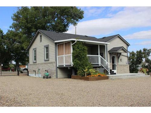 601 Rogers Avenue, Picture Butte, AB - Outdoor