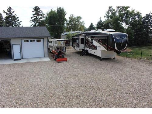 601 Rogers Avenue, Picture Butte, AB - Outdoor With Exterior