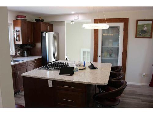 601 Rogers Avenue, Picture Butte, AB - Indoor Photo Showing Kitchen