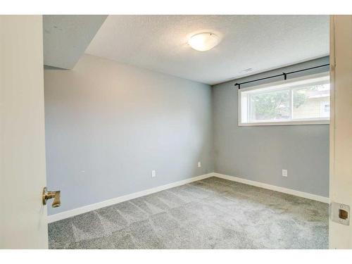 59 Laval Boulevard West, Lethbridge, AB - Indoor Photo Showing Other Room