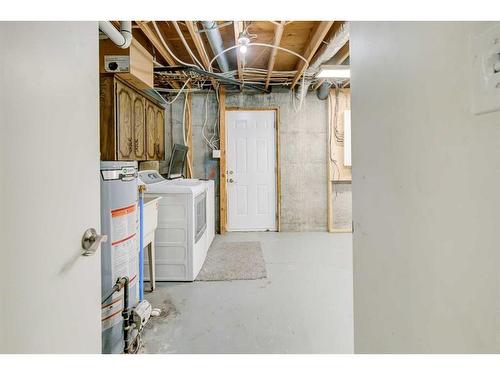 59 Laval Boulevard West, Lethbridge, AB - Indoor Photo Showing Basement