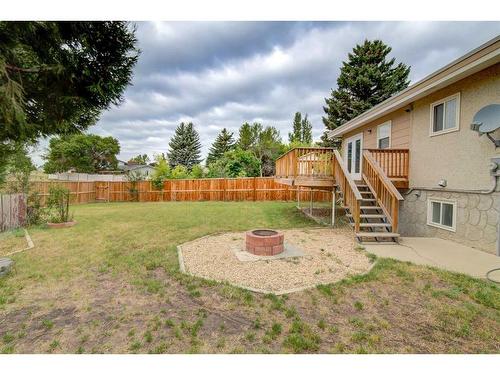 59 Laval Boulevard West, Lethbridge, AB - Outdoor With Backyard