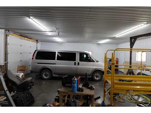 5507 62 Avenue, Taber, AB - Indoor Photo Showing Garage