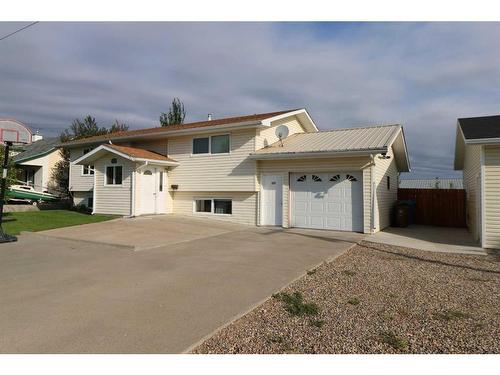 5507 62 Avenue, Taber, AB - Outdoor