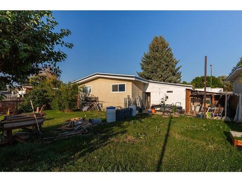 2072 19 Street North, Lethbridge, AB - Outdoor