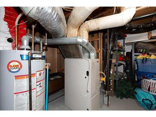 718 12A Street North, Lethbridge, AB - Indoor Photo Showing Basement