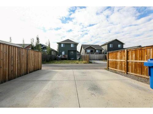 578 Blackwolf Boulevard North, Lethbridge, AB - Outdoor