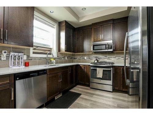 578 Blackwolf Boulevard North, Lethbridge, AB - Indoor Photo Showing Kitchen