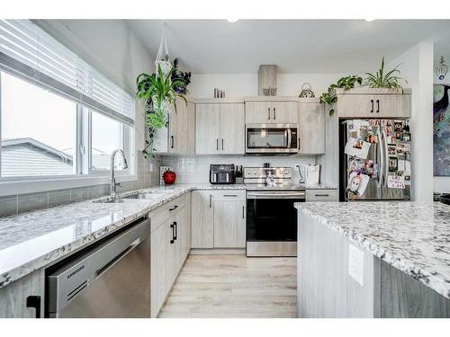 2822 47 Street South, Lethbridge, AB - Indoor Photo Showing Kitchen With Double Sink With Upgraded Kitchen