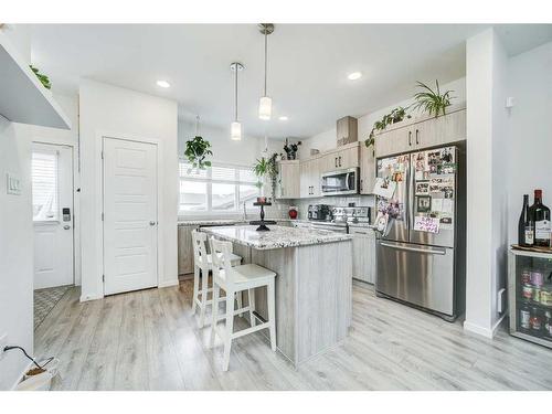 2822 47 Street South, Lethbridge, AB - Indoor Photo Showing Kitchen With Upgraded Kitchen