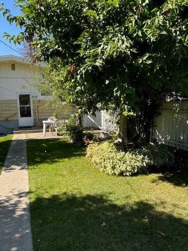 237 20 Street North, Lethbridge, AB - Outdoor