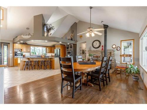 194025 Highway 512, Rural Lethbridge County, AB - Indoor Photo Showing Dining Room