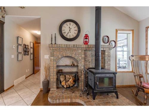 194025 Highway 512, Rural Lethbridge County, AB - Indoor With Fireplace