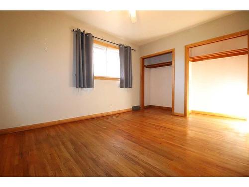 1214 5A Avenue South, Lethbridge, AB - Indoor Photo Showing Other Room