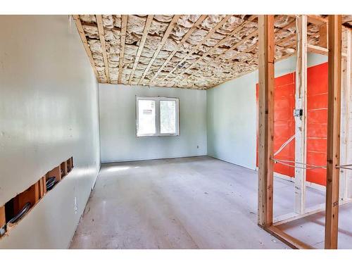 1909 7 Avenue South, Lethbridge, AB - Indoor Photo Showing Other Room