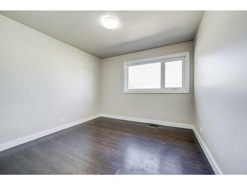 1813 112 Street, Blairmore, AB - Indoor Photo Showing Other Room