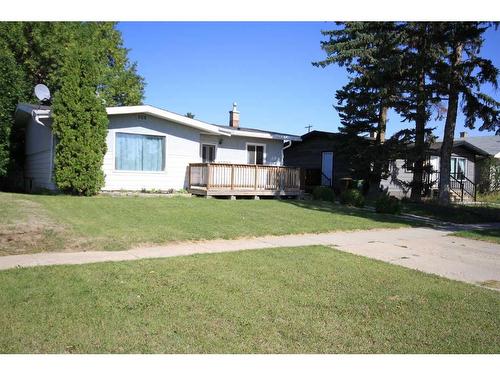 4909 56 Ave., Taber, AB - Outdoor With Deck Patio Veranda