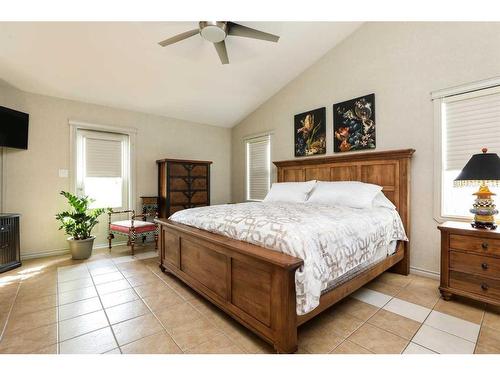 93065 Range Rd 164, Rural Taber, M.D. Of, AB - Indoor Photo Showing Bedroom