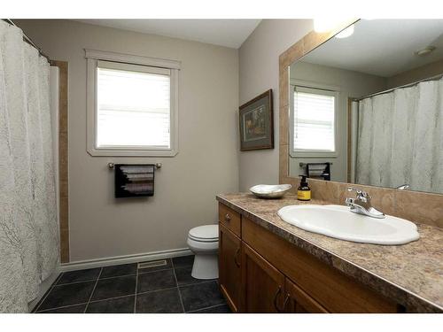 93065 Range Rd 164, Rural Taber, M.D. Of, AB - Indoor Photo Showing Bathroom