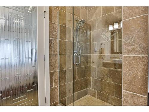 603 Canyonview Landing West, Lethbridge, AB - Indoor Photo Showing Bathroom