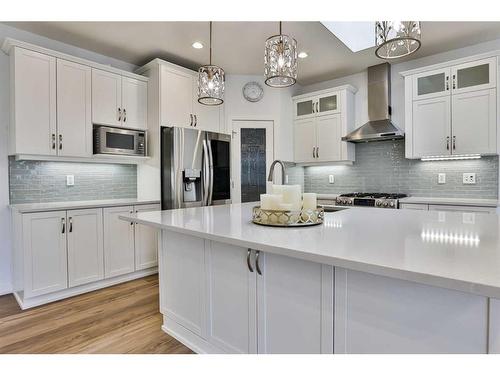 603 Canyonview Landing West, Lethbridge, AB - Indoor Photo Showing Kitchen With Upgraded Kitchen