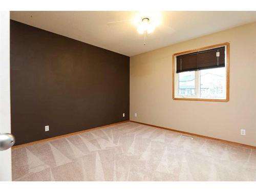 5407 52 Street, Taber, AB - Indoor Photo Showing Other Room