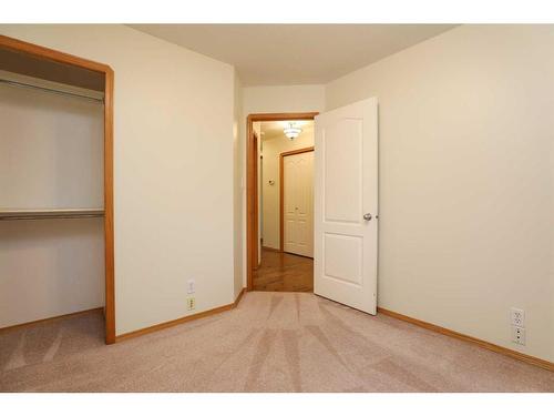 5407 52 Street, Taber, AB - Indoor Photo Showing Other Room