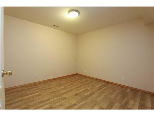 5407 52 Street, Taber, AB - Indoor Photo Showing Other Room