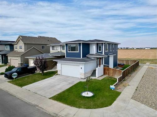 401 Devonia Way West, Lethbridge, AB - Outdoor With Facade