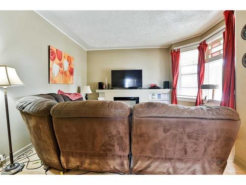 1259 5A Avenue South, Lethbridge, AB - Indoor Photo Showing Other Room