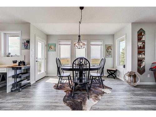 8024 Range Road 30-1, Rural Pincher Creek No. 9, M.D. Of, AB - Indoor Photo Showing Dining Room