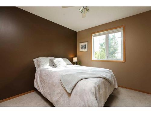 103038 Rge Rd 165, Rural Taber, M.D. Of, AB - Indoor Photo Showing Bedroom