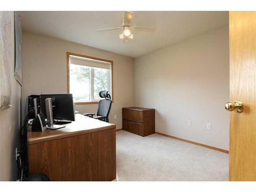 103038 Rge Rd 165, Rural Taber, M.D. Of, AB - Indoor Photo Showing Office