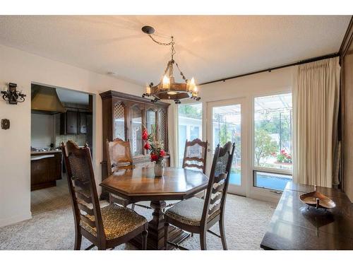 2808 South Parkside Drive South, Lethbridge, AB - Indoor Photo Showing Dining Room