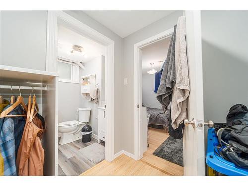 1232 12 Avenue South, Lethbridge, AB - Indoor Photo Showing Bathroom