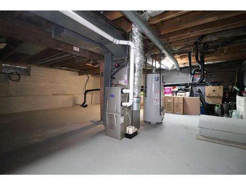 922 11 Street South, Lethbridge, AB - Indoor Photo Showing Basement