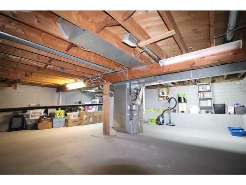 922 11 Street South, Lethbridge, AB - Indoor Photo Showing Basement