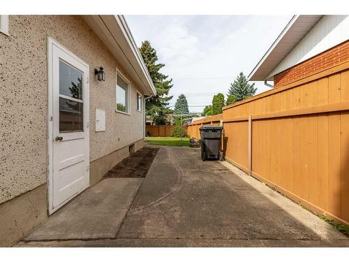 2109 26 Street South, Lethbridge, AB - Outdoor With Exterior