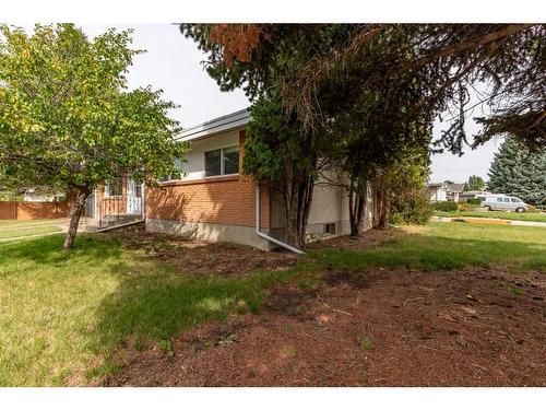 2109 26 Street South, Lethbridge, AB - Outdoor