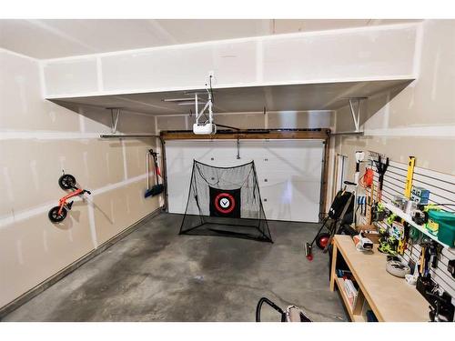 761 Atlantic Cove West, Lethbridge, AB - Indoor Photo Showing Garage