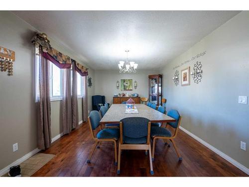 2007 15 Street, Coaldale, AB - Indoor Photo Showing Dining Room