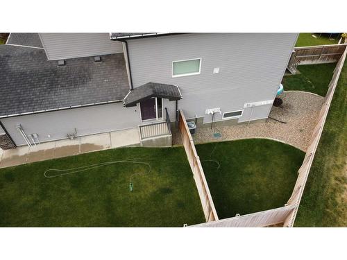 799 Silkstone Close West, Lethbridge, AB - Outdoor