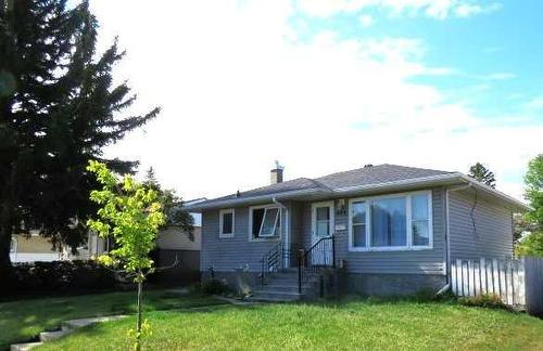 622 10 Street North, Lethbridge, AB - Outdoor