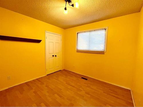 1829 7 Avenue North, Lethbridge, AB - Indoor Photo Showing Other Room