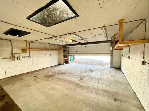 1829 7 Avenue North, Lethbridge, AB - Indoor Photo Showing Garage