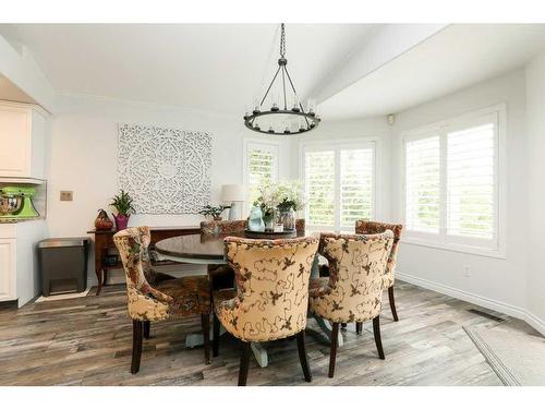 2803 48 Avenue South, Lethbridge, AB - Indoor Photo Showing Dining Room