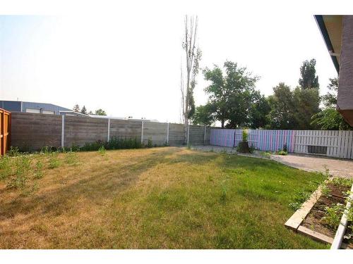 349 Leaside Avenue South, Lethbridge, AB - Outdoor